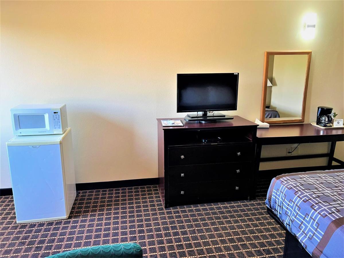 Designer Inn And Suites Toledo Luaran gambar